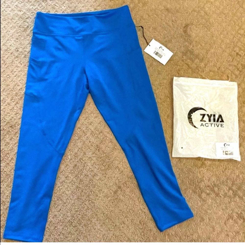 NWT zyia light n tight blue pocket leggings